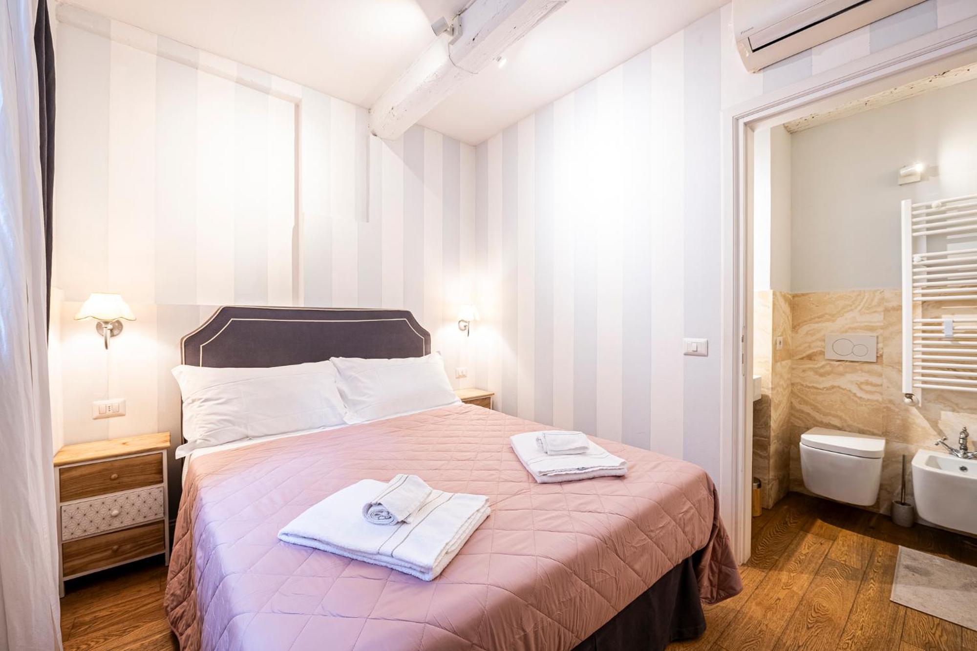 Suite In Pz. Michelangelo: Due Camere Con Due Bagni Florence Buitenkant foto